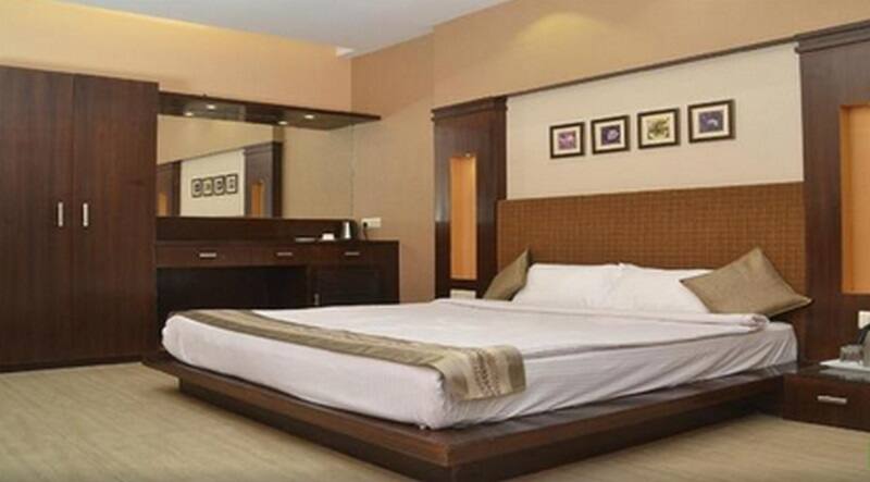 Shri Hotel, Jhansi 2